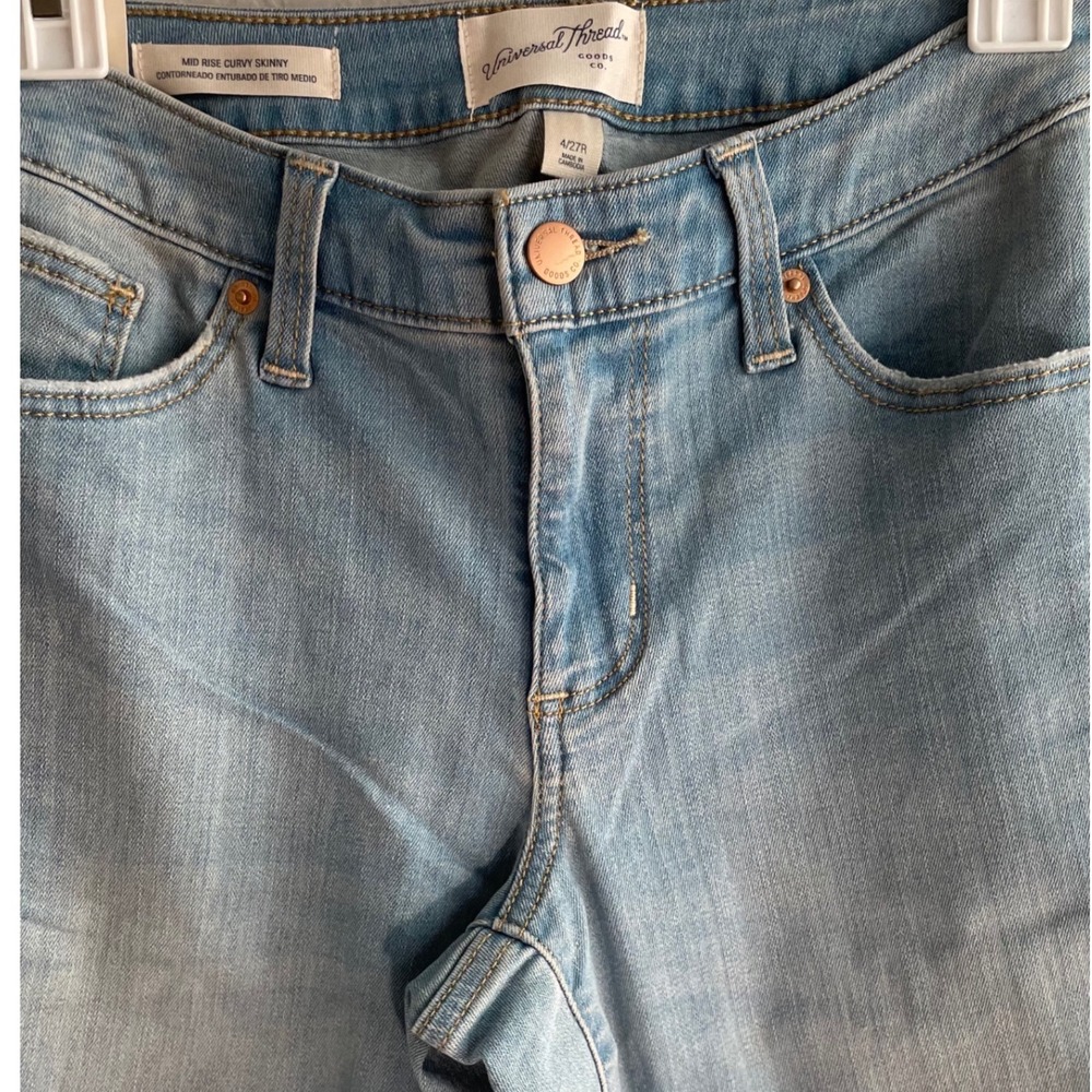 Universal Thread Womens Mid Rise Curvy Skinny Jeans Light Wash Size 4/27R NEW - Picture 3 of 10